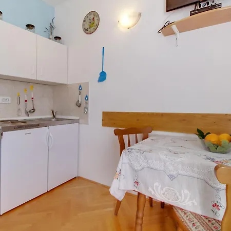 Tasha Apartmán Štivan